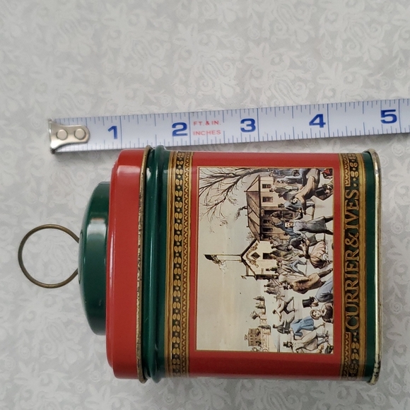 Christmas Candle Tin Currier & Ives 1991 VTG Decor Cinnamon Scent Winter - Picture 6 of 14
